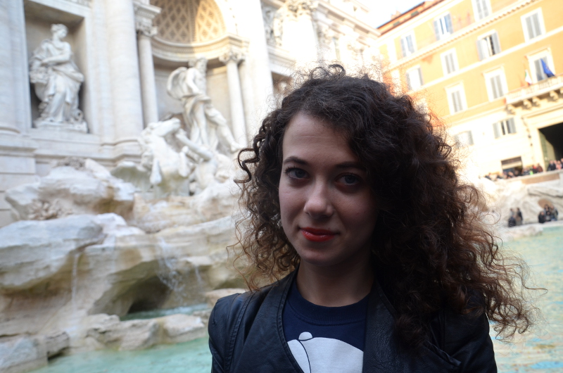 blogger, weekend, Rzym, Włochy, kręcone włosy, Fontanna di Trevi, piękna architektura